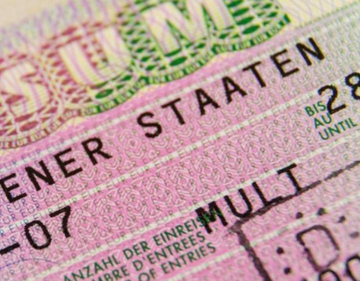 Запрет выдачи новых многоразовых виз для граждан России.